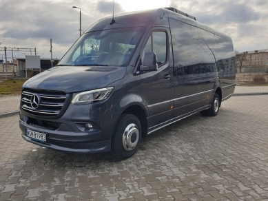 Mercedes Sprinter 2020 r 22+1+1 sztuk 2